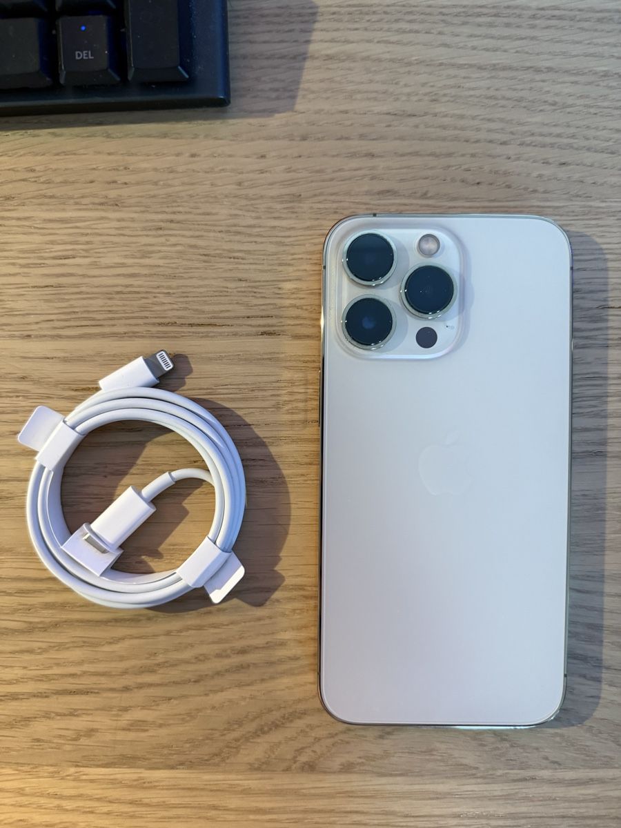 Apple Telefoni cellulari / Smartphones: Apple iPhone 13 Pro Gold 128GB  – Nuovo (secondo la descrizione) da Sargans venduto da nik_d58q