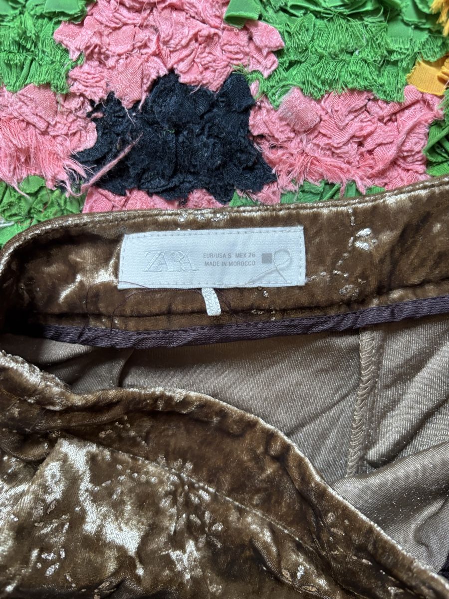 Zara Hosen: Goldige Samthose Zara – Neu (gemäss Beschreibung) aus Bern von Cepu 1