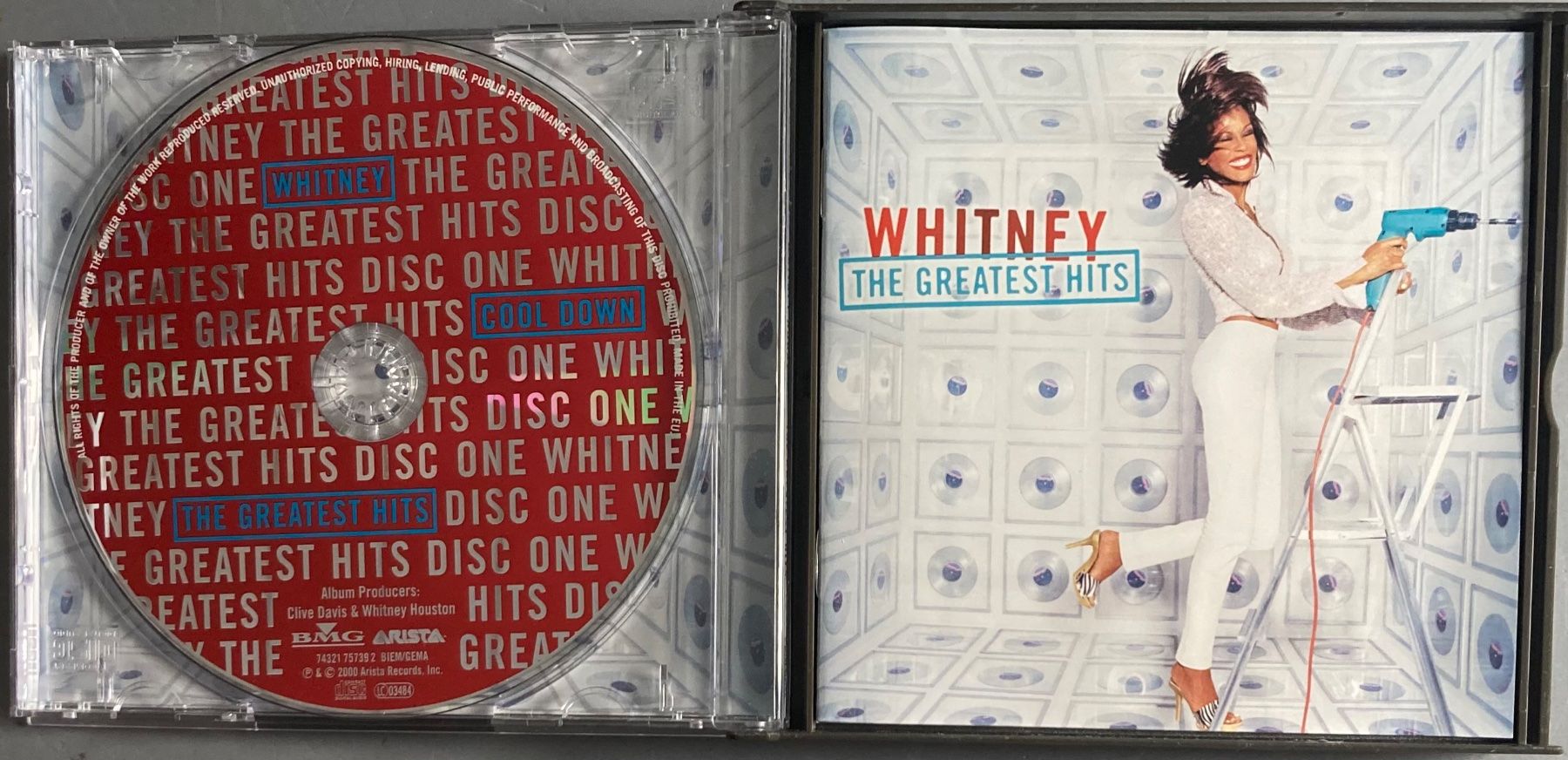 CD: WHITNEY HOUSTON - THE GREATEST HITS – Usato da Poliez-Pittet venduto da Newtown-Records 4