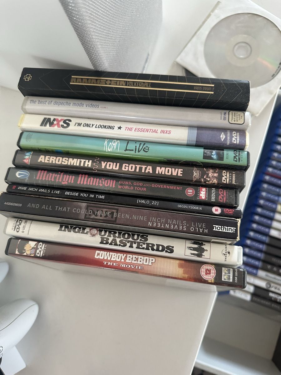 Sony Console: PlayStation 5 Disk,3+22Games&Div.DVDs,3Controller,Chargerpot – Usato da Heimberg venduto da mister_k11 4