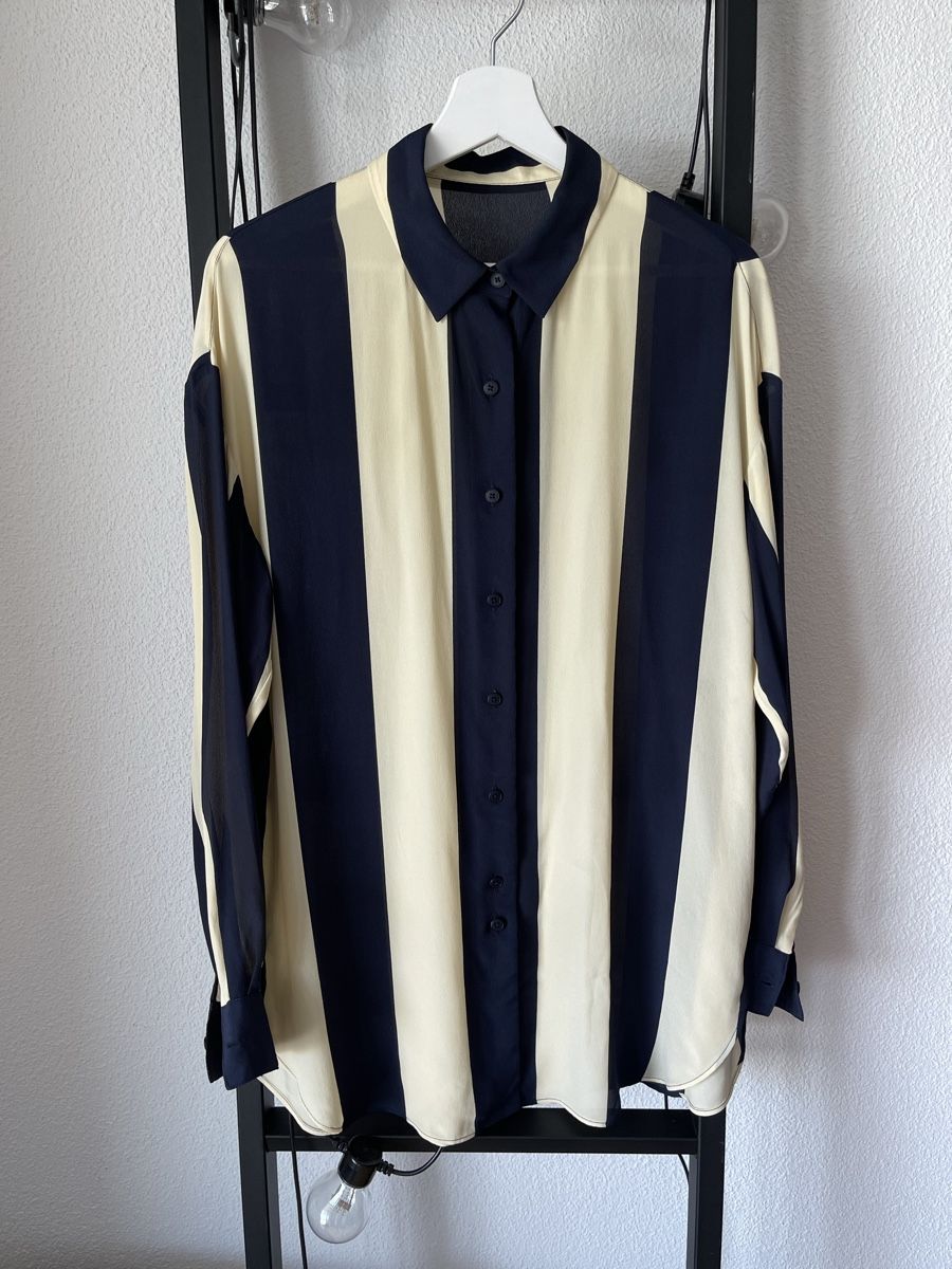 Closed Camicette: CLOSED Oversize Bluse Streifen Seide + Viskose Gr. S – Usato da Zürich venduto da Recode.Fashion 5