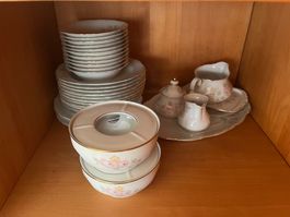 Porzellan Geschirrset 32-Teilig Goldrand
