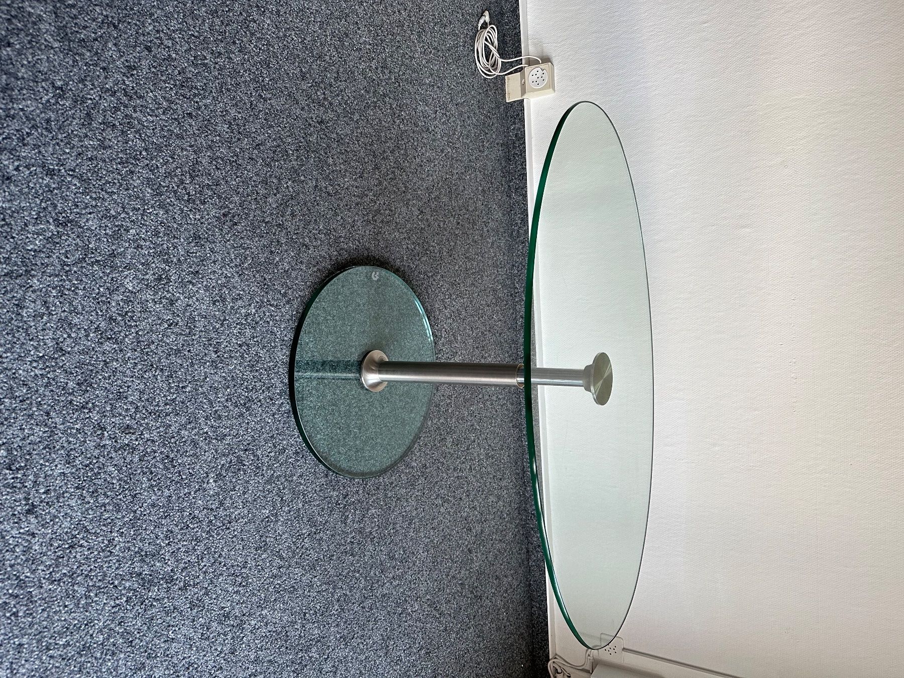 Tische: Ovaler Salontisch – Gebraucht aus Mauren von SB1606 2