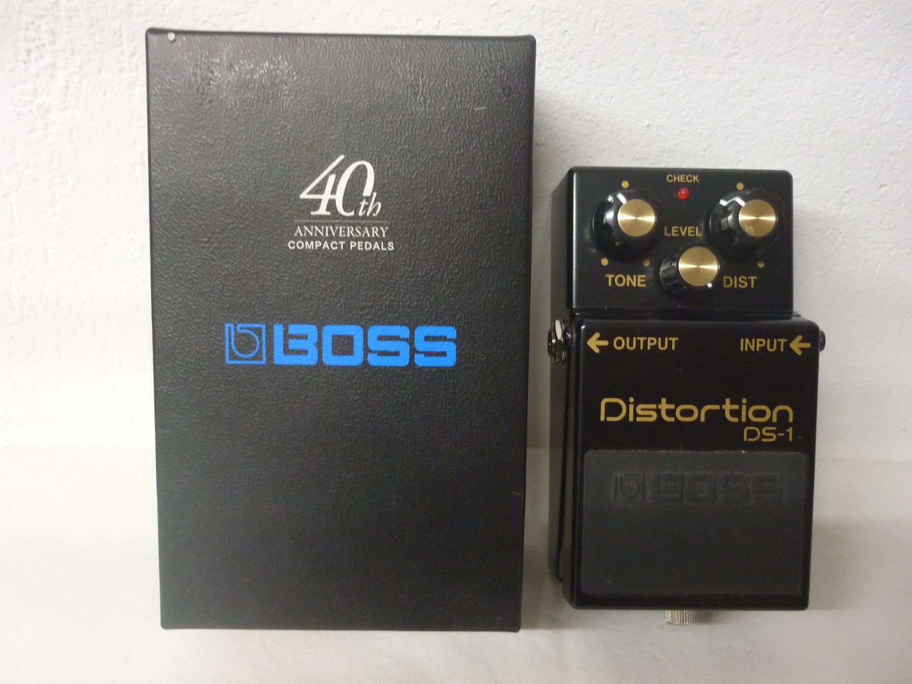 Strumenti musicali: BOSS DS-1 Distortion - 40th ANNIVERSARY Edition! – Usato da Maienfeld venduto da John13