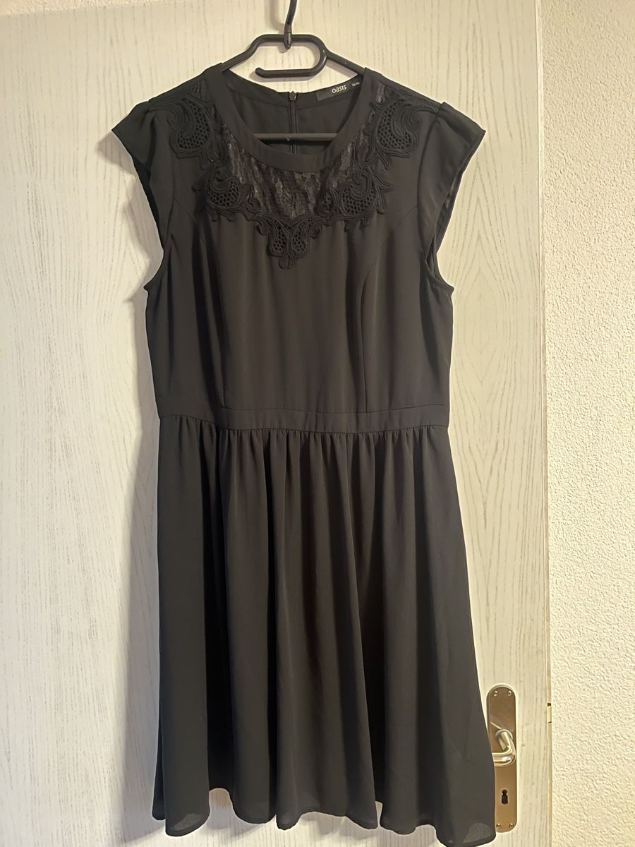 Vestiti: Oasis edles Damen Kleid mit Spitze Gr. 40 – Nuovo (secondo la descrizione) da Frauenfeld venduto da Repsol_Vani