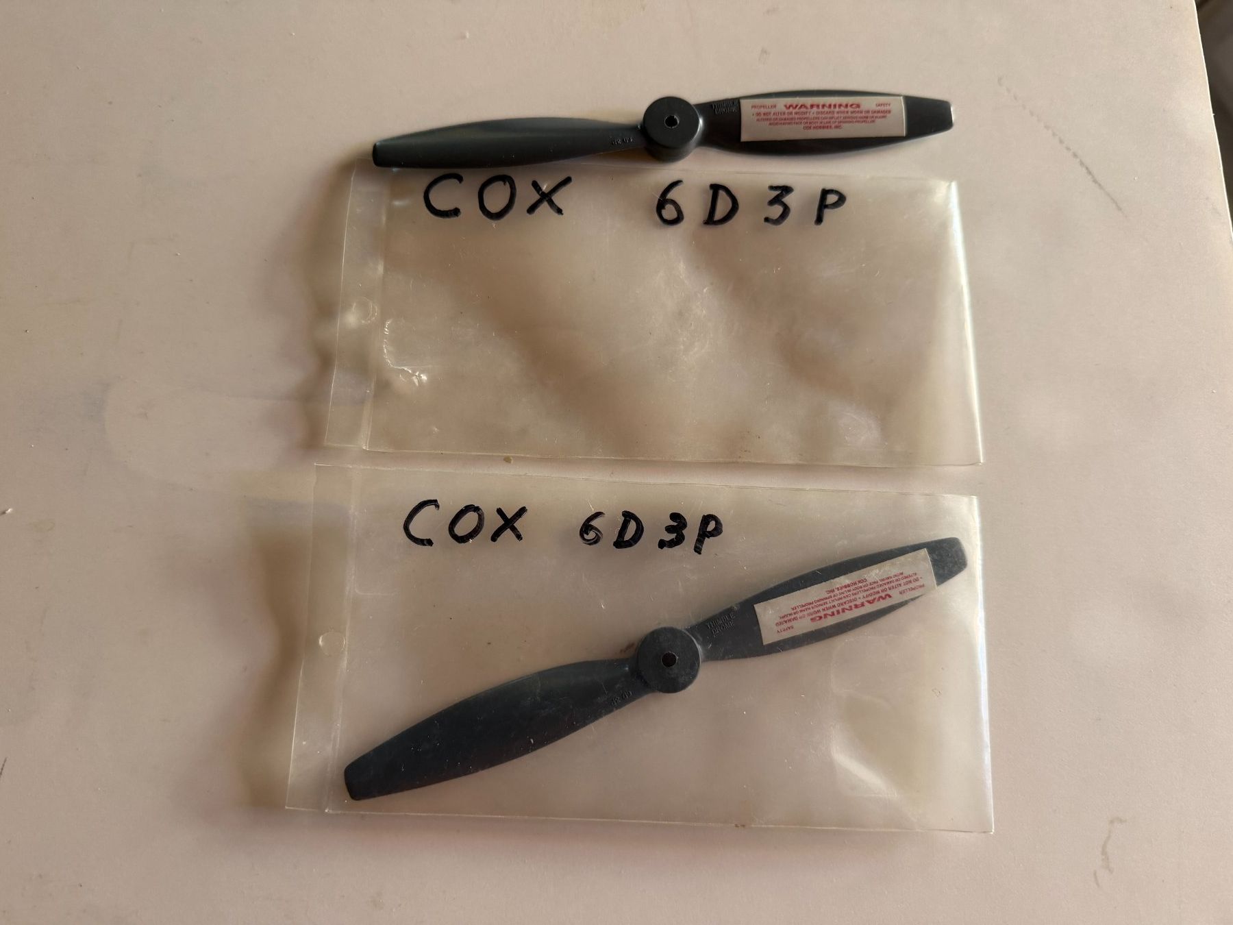 RC Modellbau: COX  HÉLICES  ORIGINALES  NEUVES – Neu und originalverpackt aus Apples von Gasscret 1