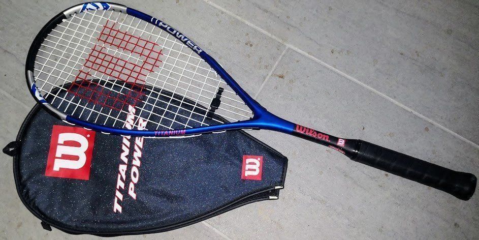 WILSON Squash Racket mit Hülle (Gebraucht) in Niederrohrdorf für CHF 43 ...