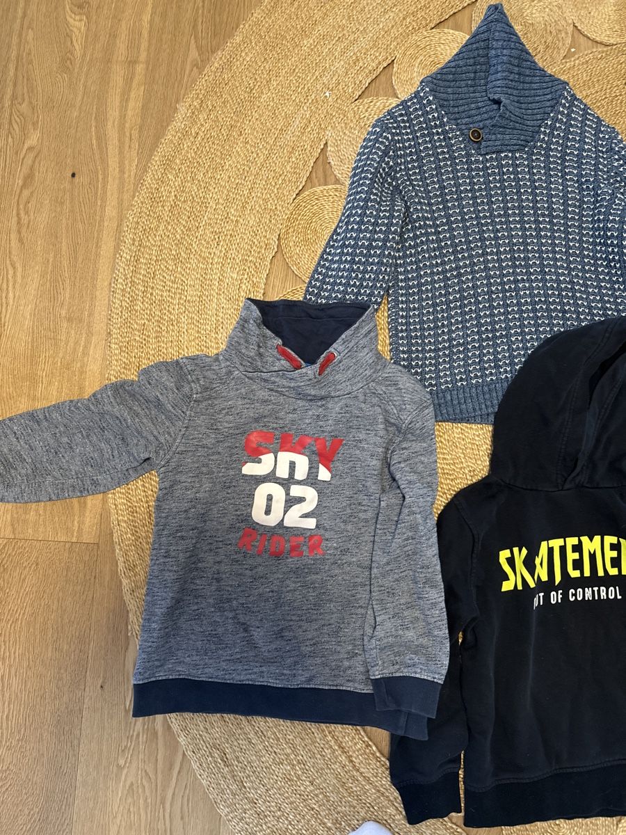 Maglioni & Felpe: Jungen Pullover Gr 122-128 – Usato da Wädenswil venduto da dorodi 3