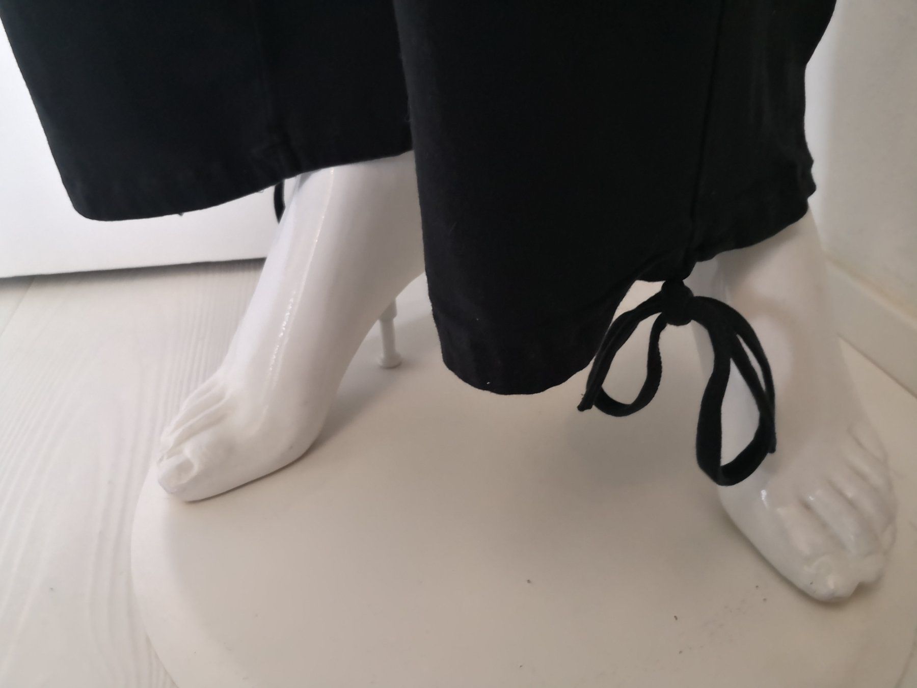 Intimissimi Negligees & Pigiami: 🤩MANGO & H&M PYJAMA SCHWARZ GERILLT – Usato da Olten venduto da Naja-Twins-Twins 9