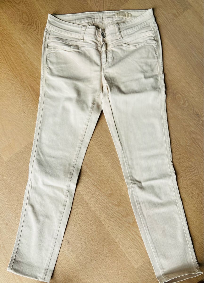 Closed Jeans: NEUWERTIG: Closed Pedal Star Grösse 30 – Usato da Mühlethal venduto da Xentom