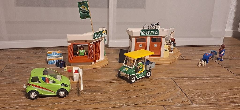 Playmobil Giocattoli: Playmobil Camping Platz – Usato da Neuenkirch venduto da Ducati79