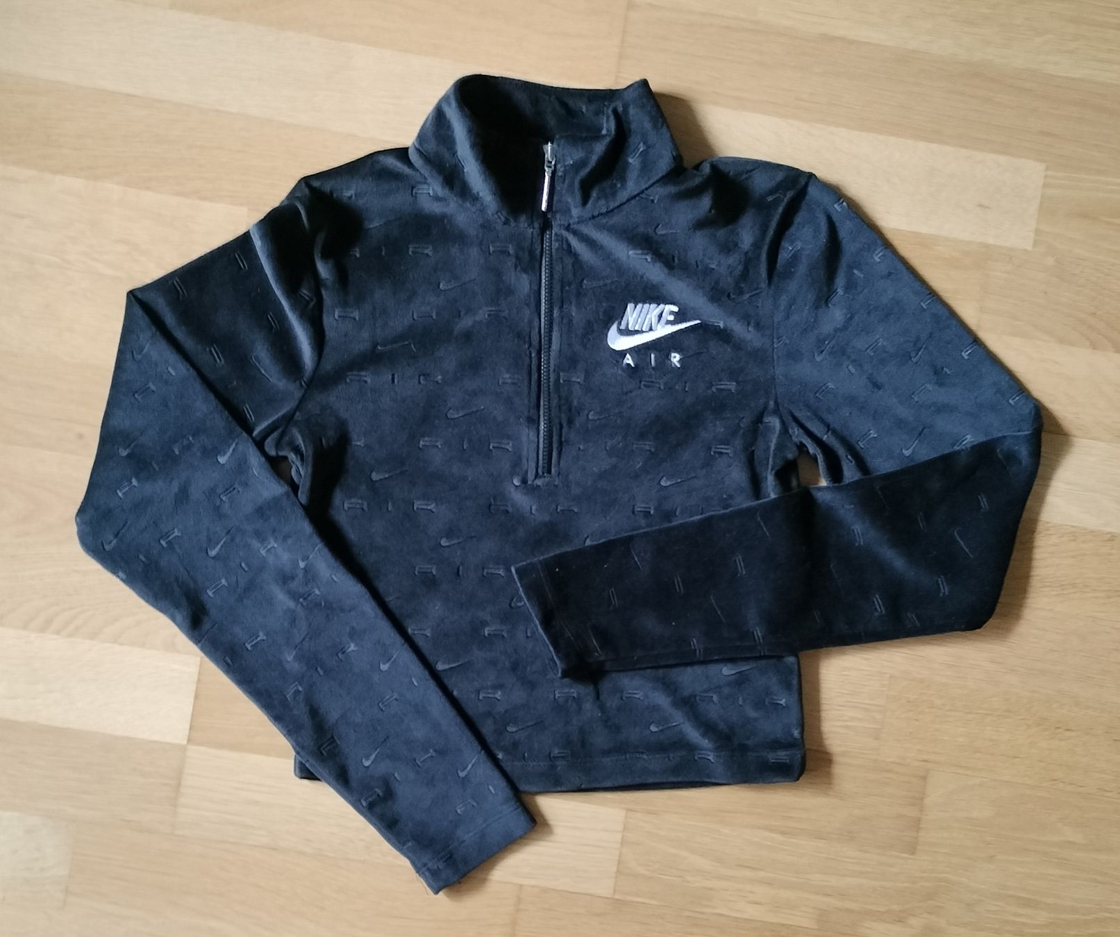 Nike Maglioni & Felpe: Nike Air Pullover/Oberteil M – Usato da Bern venduto da verateinilae