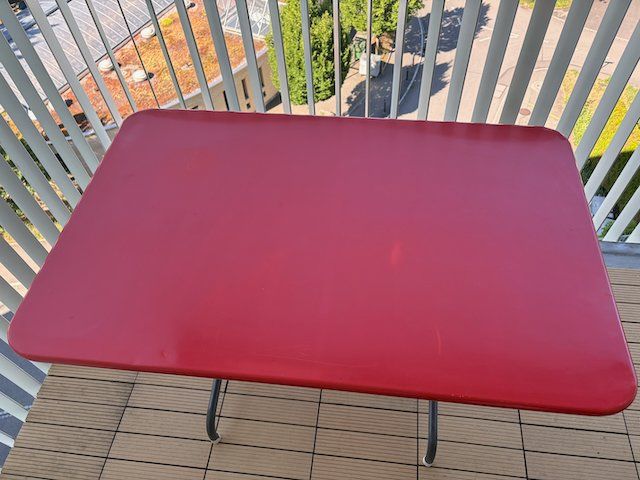 Tables: Roter Balkontisch, klappbar – D'occasion à Döttingen par son_t7mb