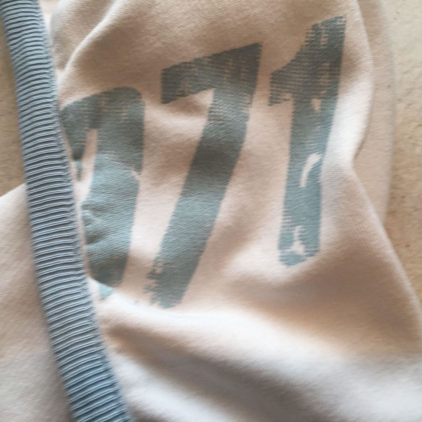Nike Maglioni & Felpe: Sweatshirt 116 / 128 NIKE mit Kaputzen – Usato da Orpund venduto da Mary8972 8