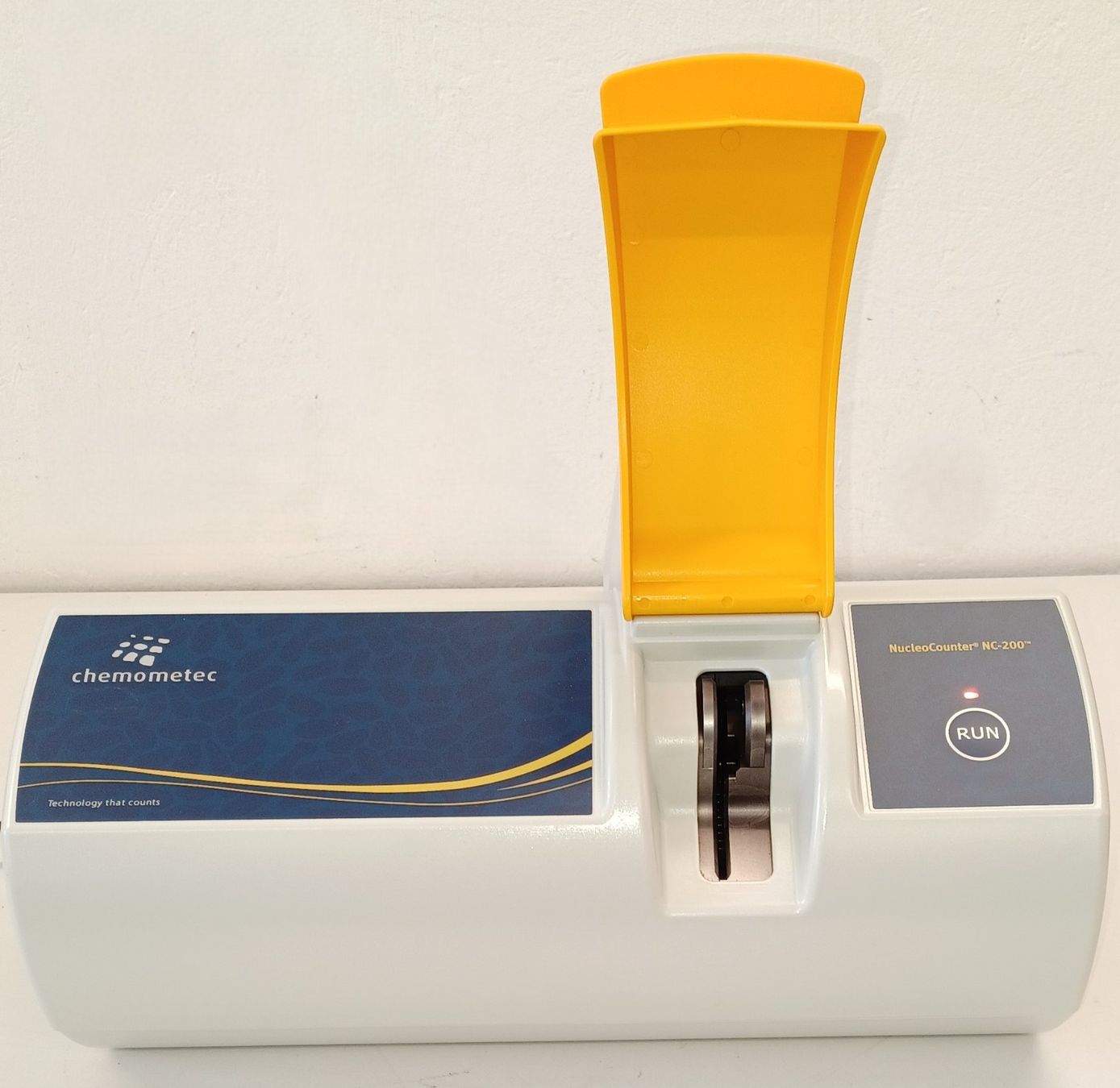 Accessori da laboratorio: Chemometec Nucleocounter NC-200 – Usato da Niederdorf venduto da LeptonAG_Labor 2