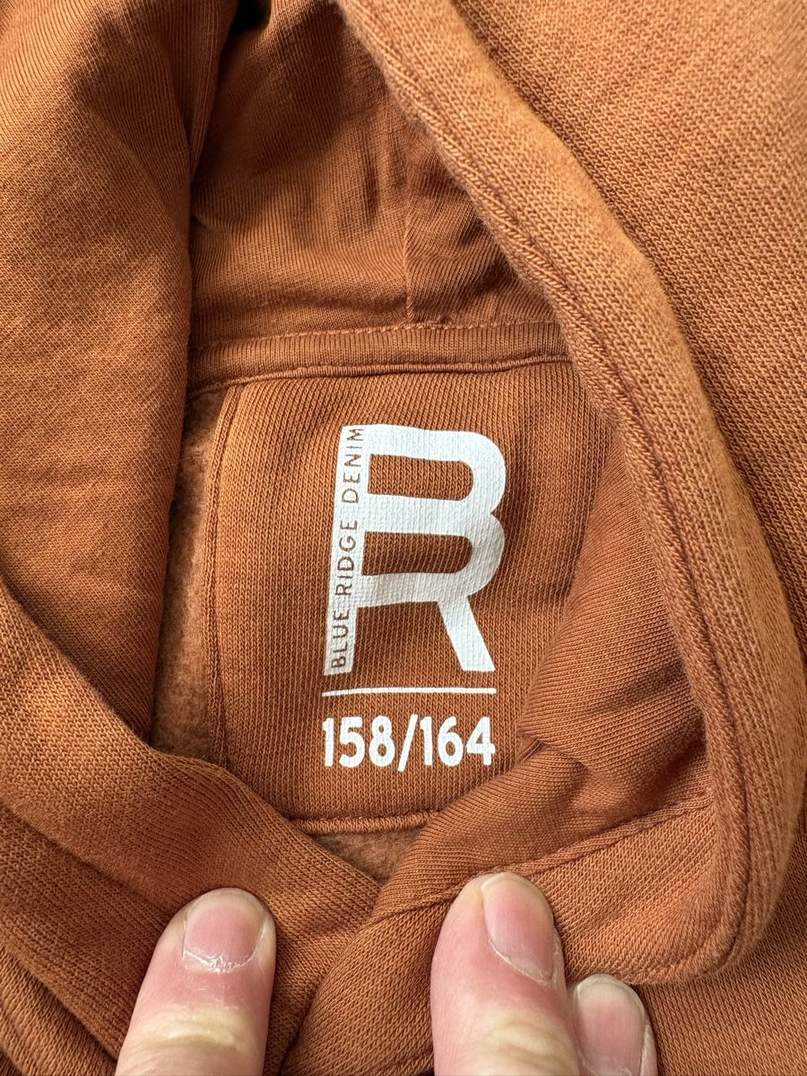 We Pullover & Sweatshirts: Kapuzenpullover 158/164 – Gebraucht aus Zürich von Moskitia 1