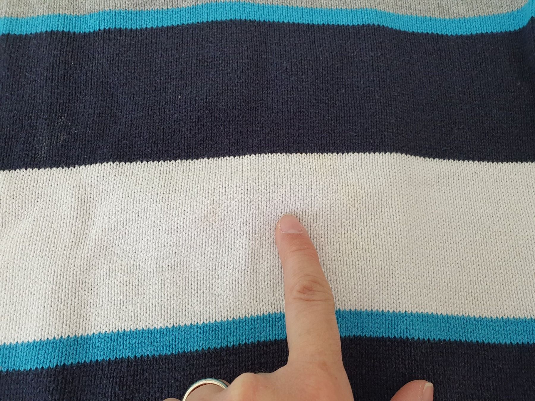 C&A Maglioni & Felpe: Schöner, dickerer, gestreifter  Pullover - 110 – Usato da Staufen venduto da Fleby84 2