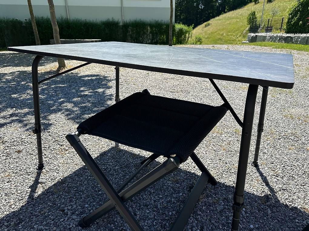 Tavoli: Campingtisch / Klapptisch – Usato da Mühlethal venduto da Muh58