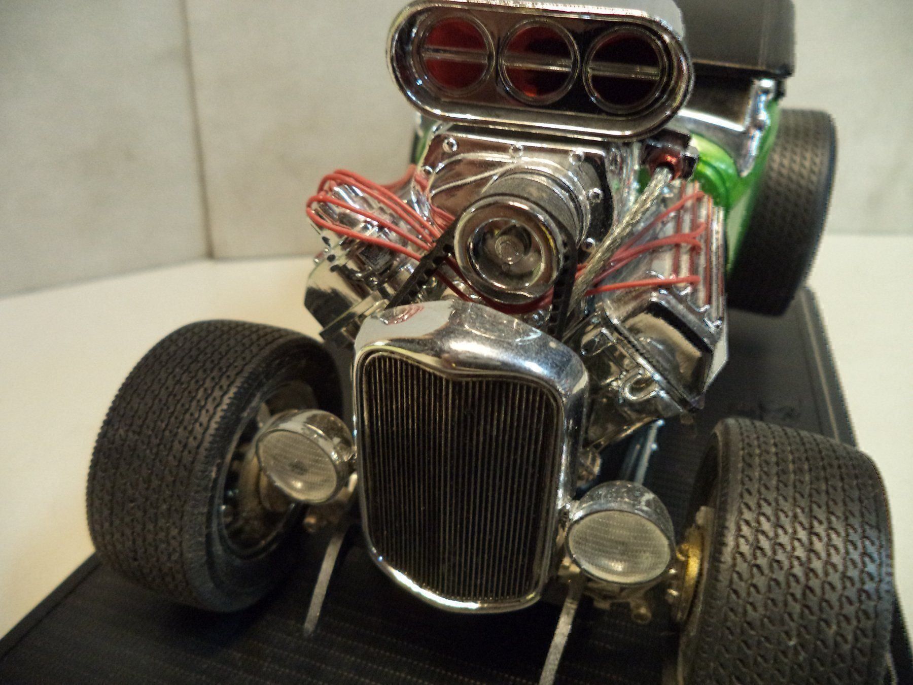 Modellini d'auto: FUNLINE original MUSCLE MASCHINES 1:18 – Nuovo e nell'imballaggio originale da Rieden AG venduto da Wirth03 1