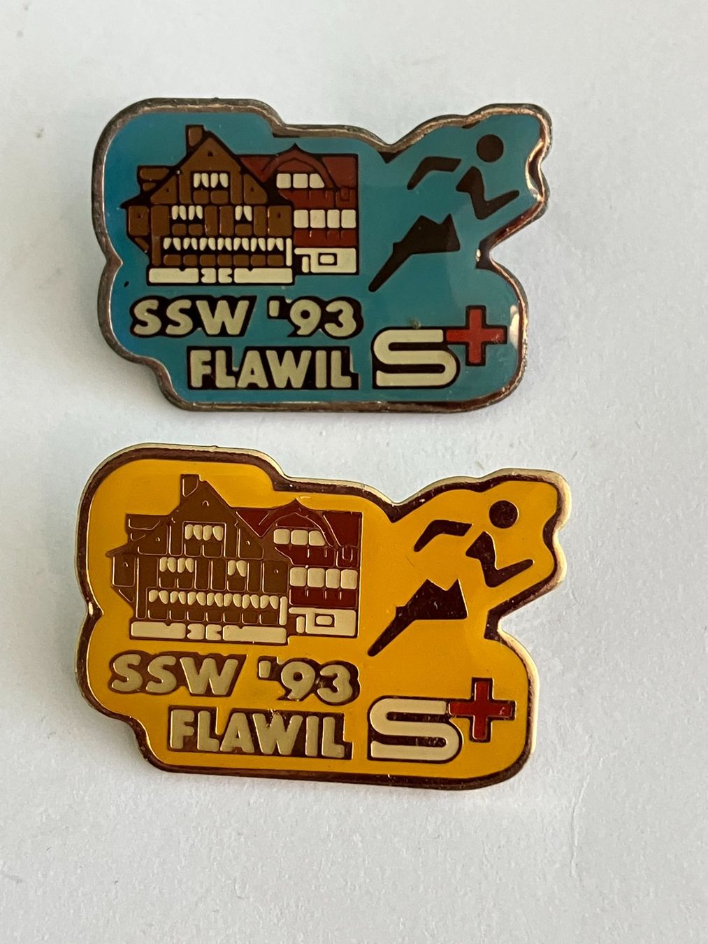 Placchette & Badge: 2 Pin SSW Flawil Samariter – Usato da Basel venduto da djwwpp
