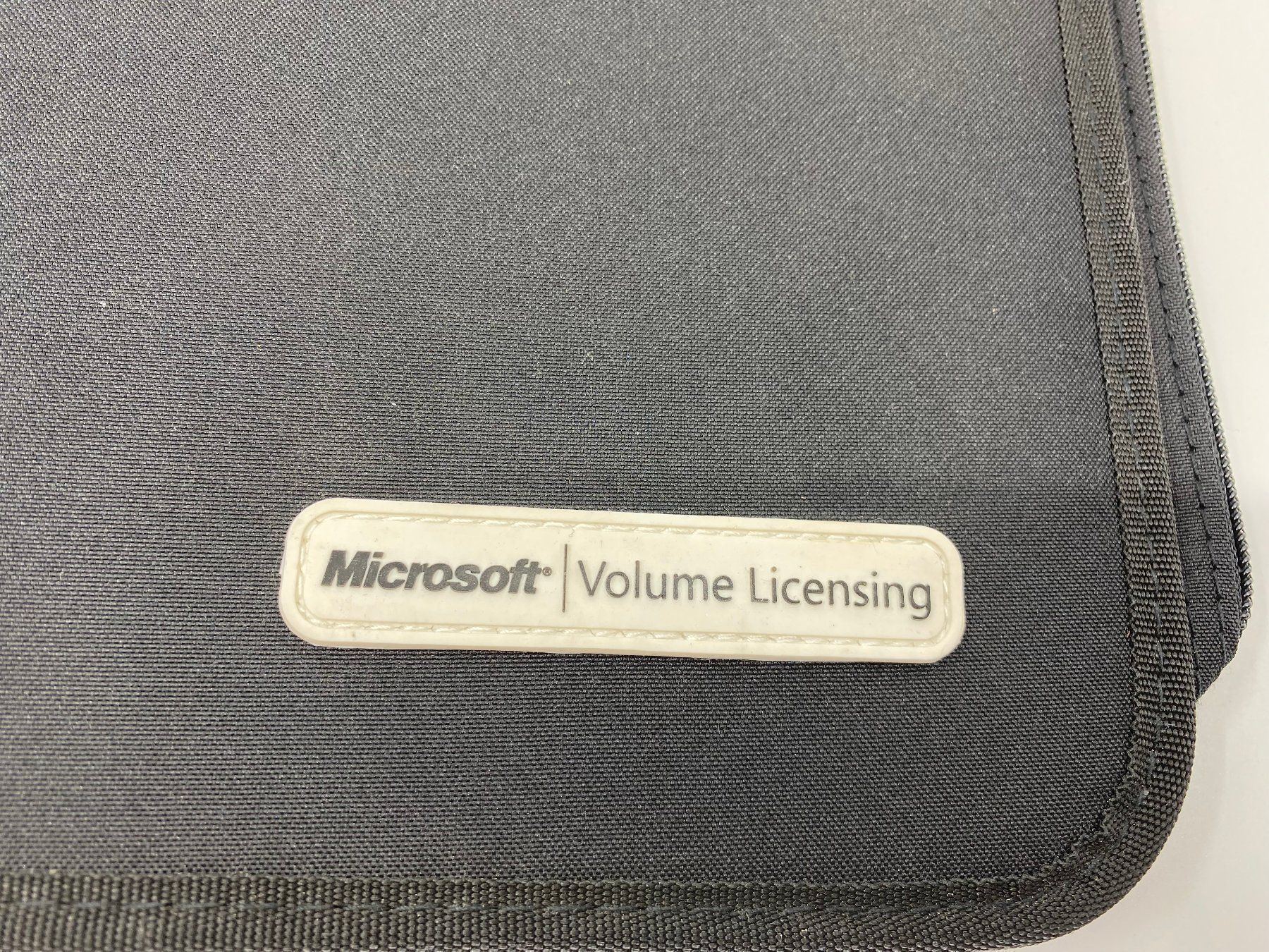 Raccoglitori: Microsoft Volume Licesing Ordner mit Register – Nuovo (secondo la descrizione) da Langwiesen venduto da Restposten-24 4