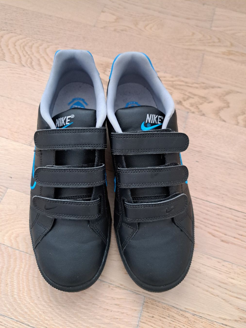 Nike Scarpe da uomo: neue Nike Echt-Leder Sneaker Gr. 44 /US 10 – Nuovo (secondo la descrizione) da Zürich venduto da jenxx 4