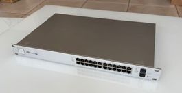 Switch Unifi 24 ports PoE+ pour 1.-