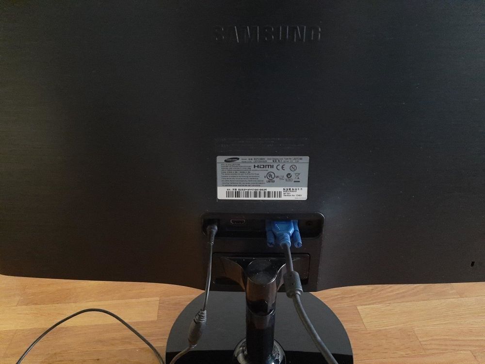 Samsung Monitore: Samsung s27c350H – Gebraucht aus Brunnen von  1