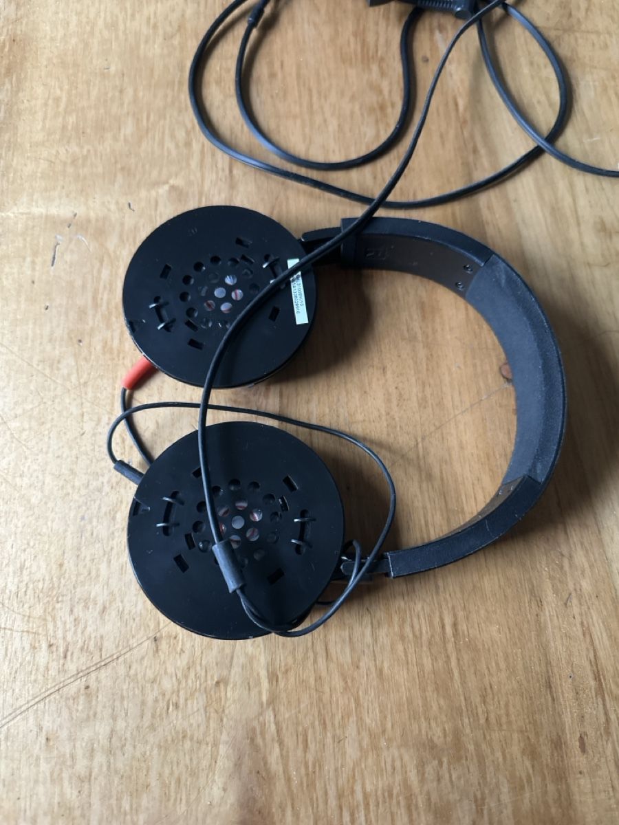 Sony Casques audio: Sony und Philips Kopfhörer – D'occasion à Frauenfeld par aluma14 4