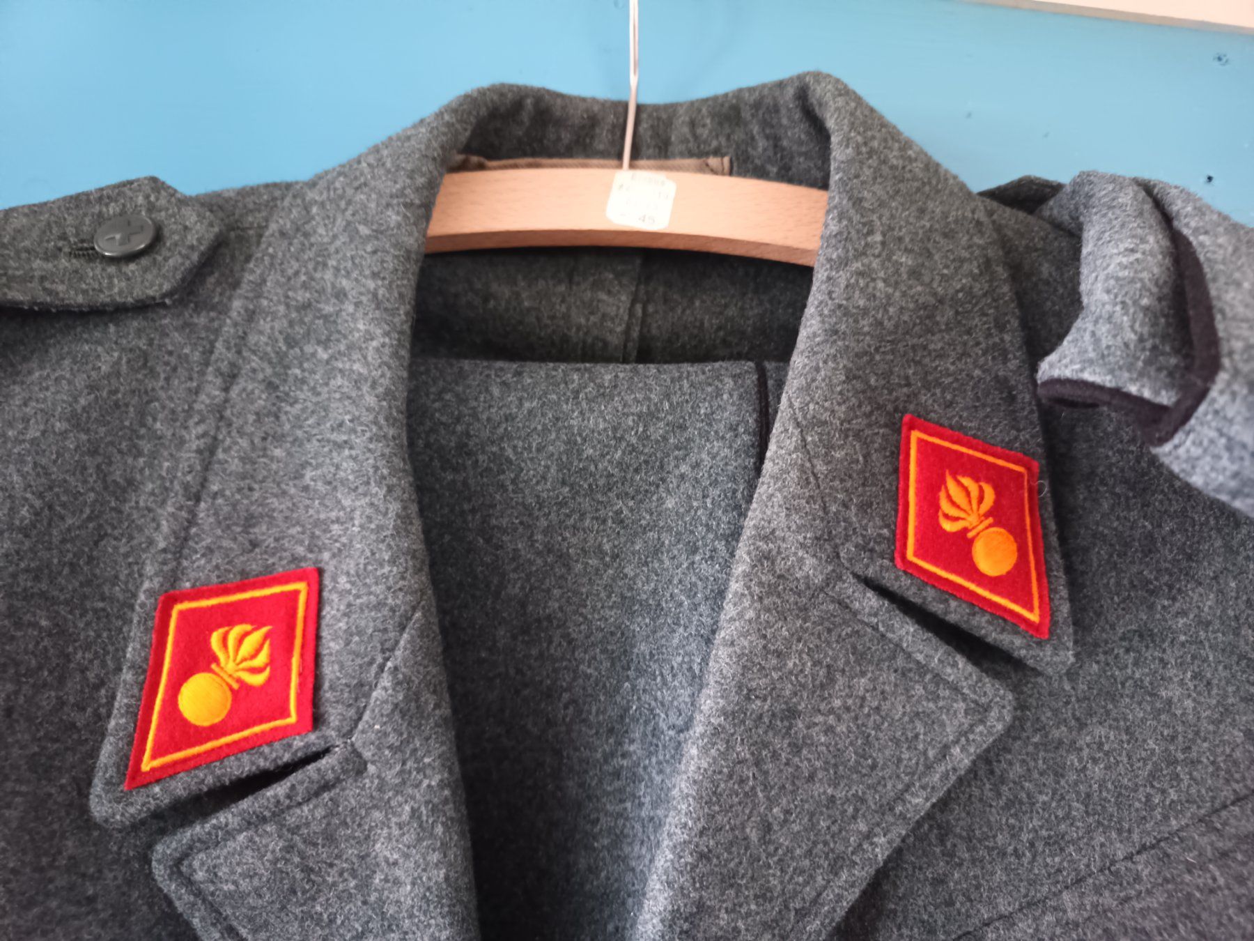 Schweizer Armee Uniformi: Schweizer Militär Militäruniform Uniform – Usato da Oberegg venduto da A-Z.Handel.Loehrer 3