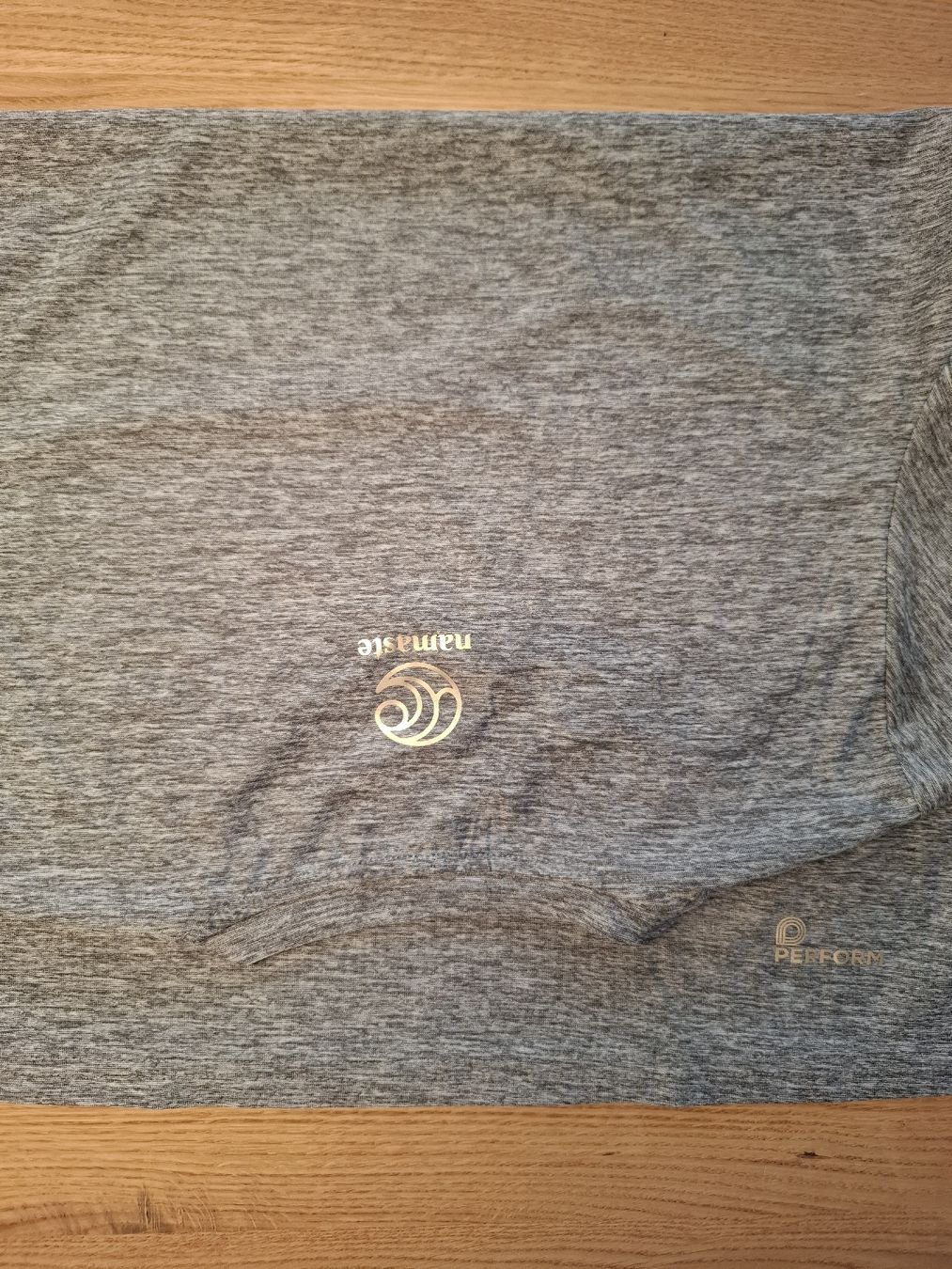Peak Performance T-shirt: Sport T-Shirt Perform, Grau, Gr. 36 – Usato da Basel venduto da pamsi357 4