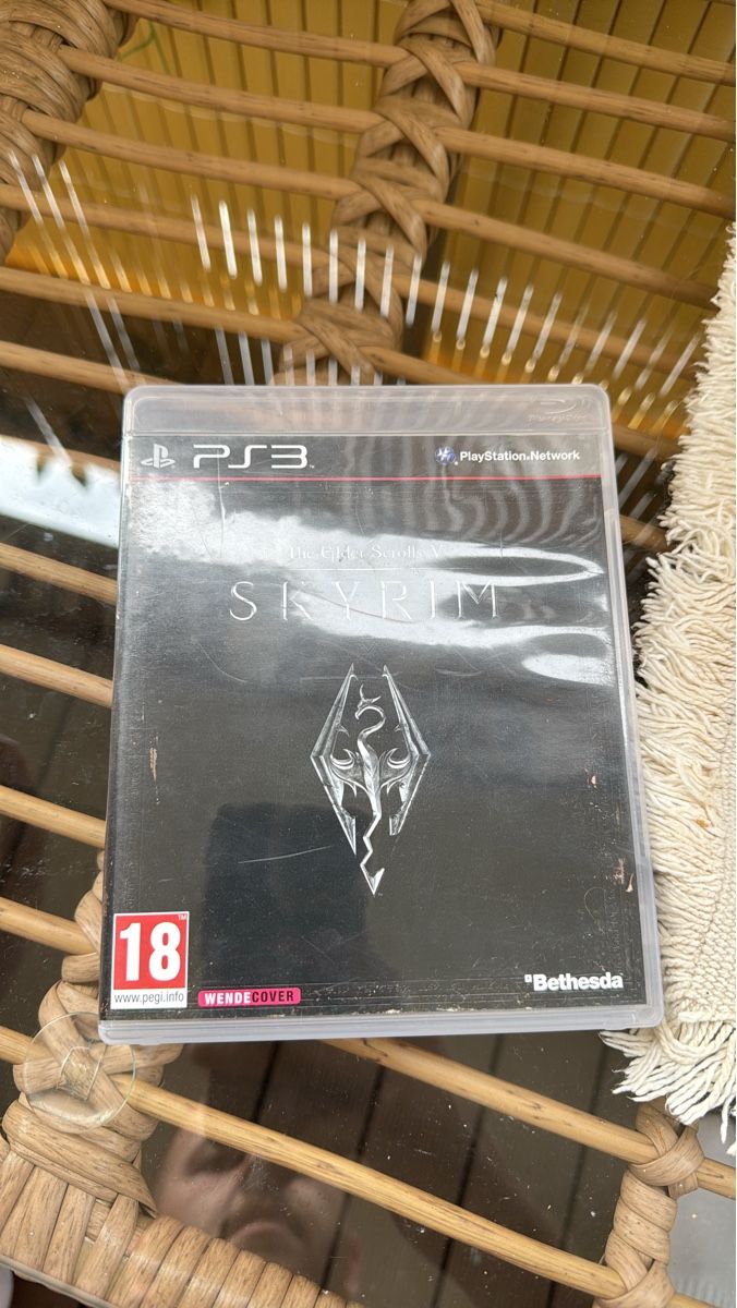 Sony Giochi: The Elder Scrolls Skyrim PS3 Spiel gebraucht – Usato da Olten venduto da HoYa01