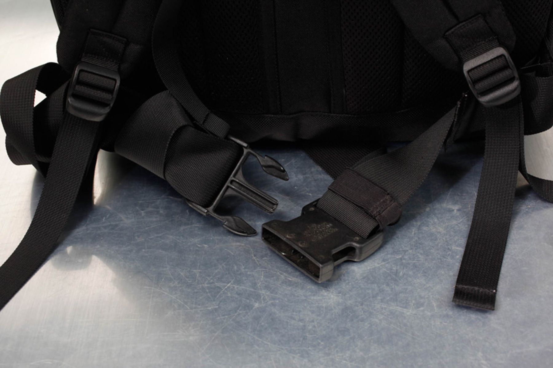 Lowepro Zaini: Lowepro Stealth Fotorucksack – Usato da Zürich venduto da pixeltom 3