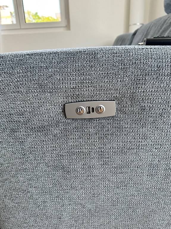 Divani: Neues Sofa Blue/Grey  – Usato da Matzingen venduto da luc_8xmx 2