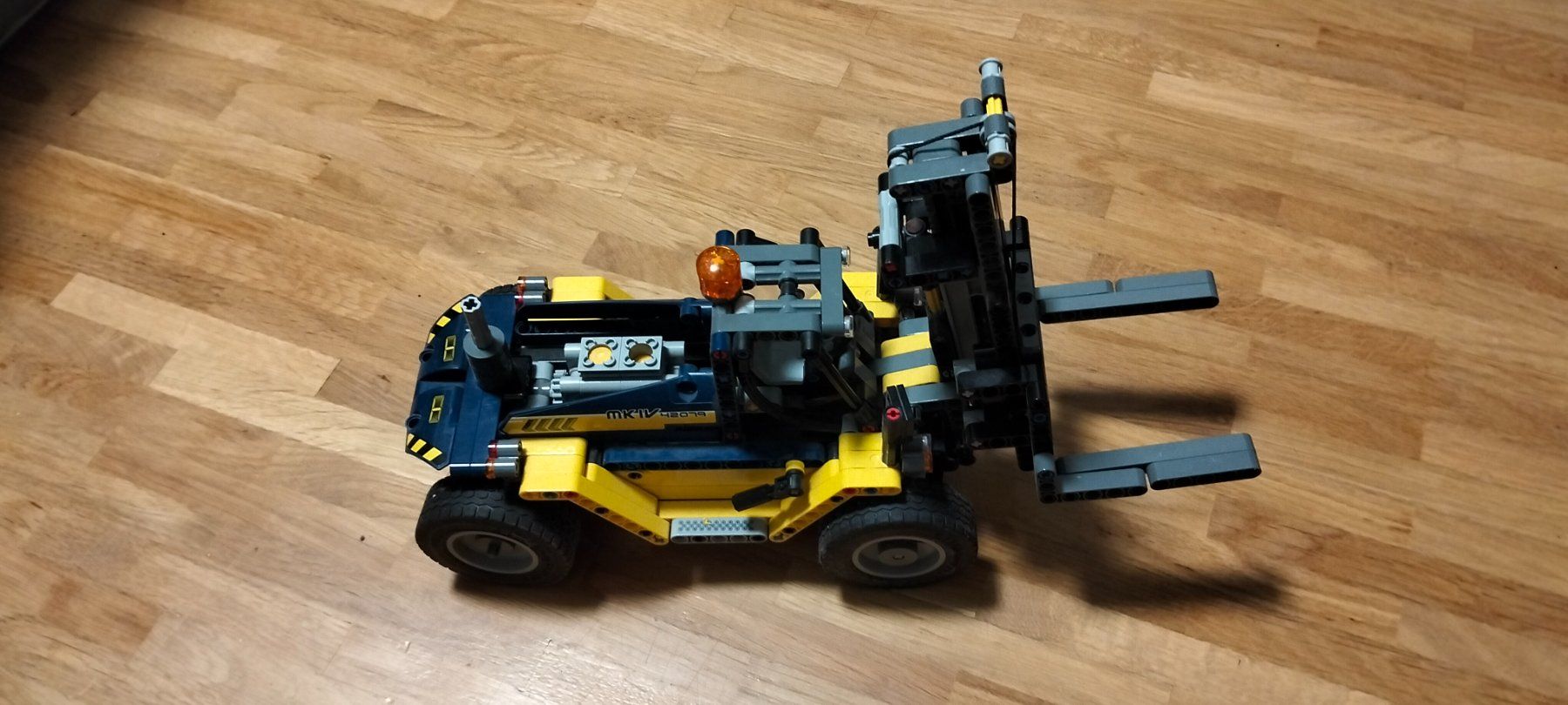 Lego Kit di costruzioni: Lego Technics 2in1 Stapler/Geländewagen – Usato da Zufikon venduto da tre_56pb 1
