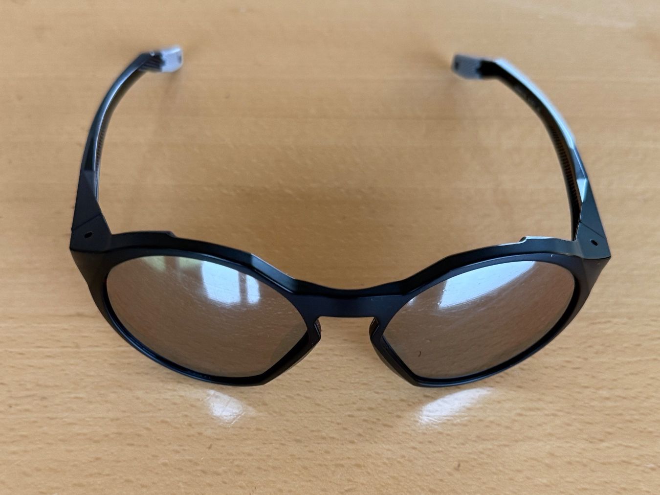 Oakley Occhiali & Lenti: Sonnenbrille Oakley, Top Zustand, – Usato da Winterthur venduto da Wolfensb