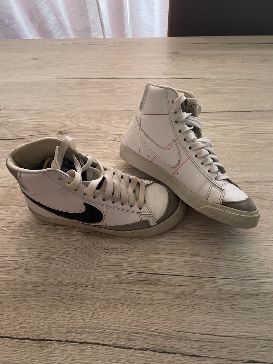 Nike Scarpe da uomo: Nike Blazer Mid '77 Vintage Pointure 36.5 – Usato da La Chaux de fonds venduto da car_f9yg
