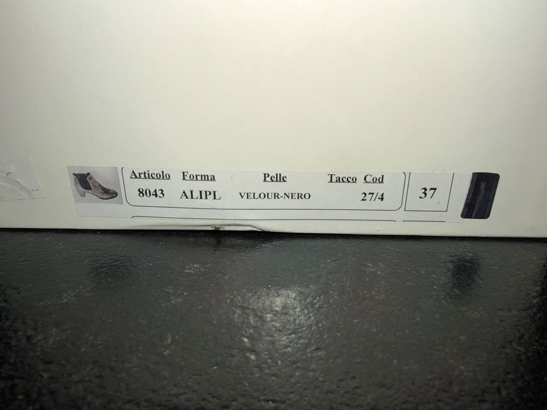 Damenschuhe: Schwarze Wildleder Stiefeletten, Grösse 37 – Gebraucht aus Suhr von Panok 4