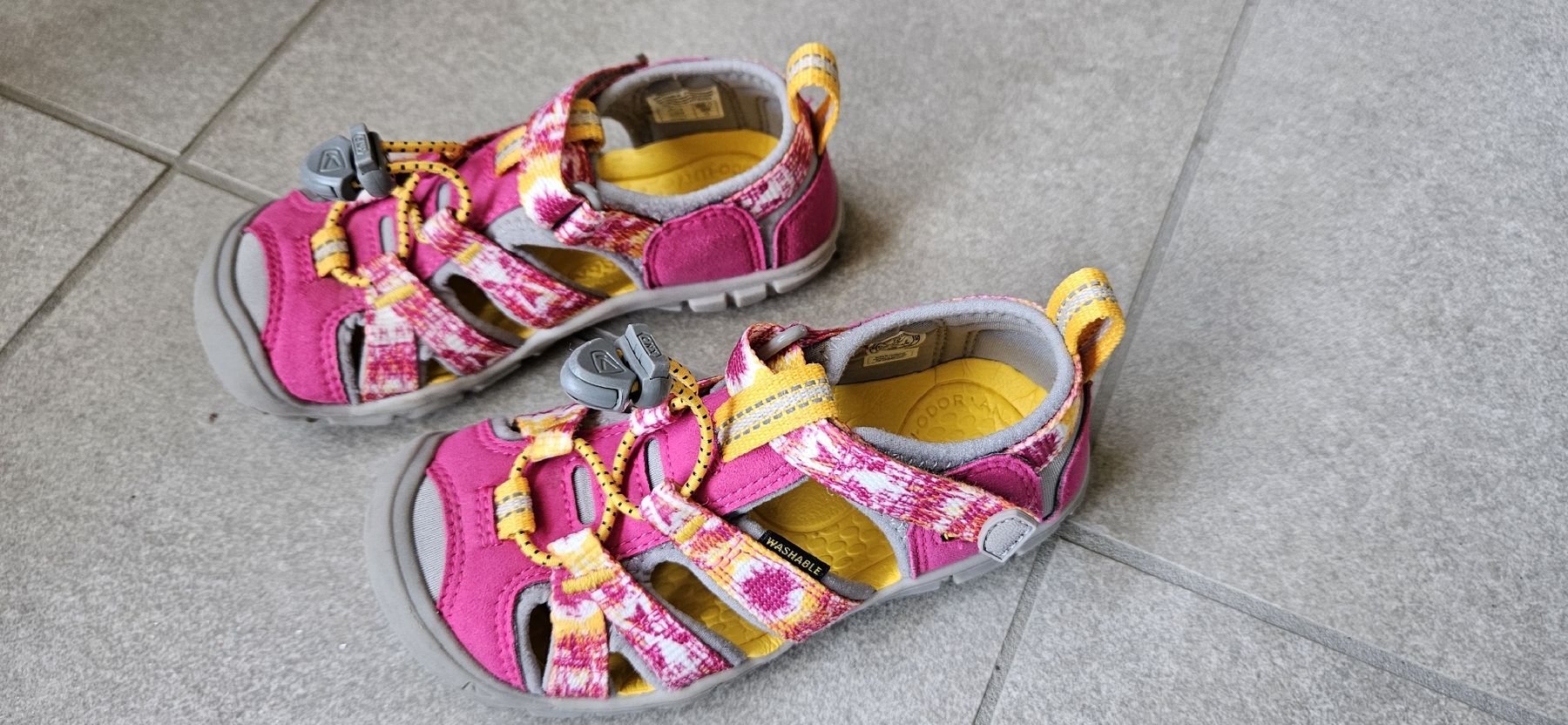 Keen Scarpe per ragazze: KEEN Sandalen Gr. 26/27 – Usato da Fällanden venduto da miriam_ski 1