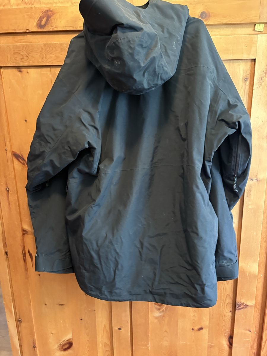 Giacche: Burton Jacket AK Gore-Tex XL black – Usato da Celerina venduto da jor_vhy8 1