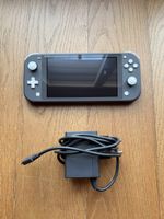Nintendo Switch Lite Konsole / *sehr guter Zustand