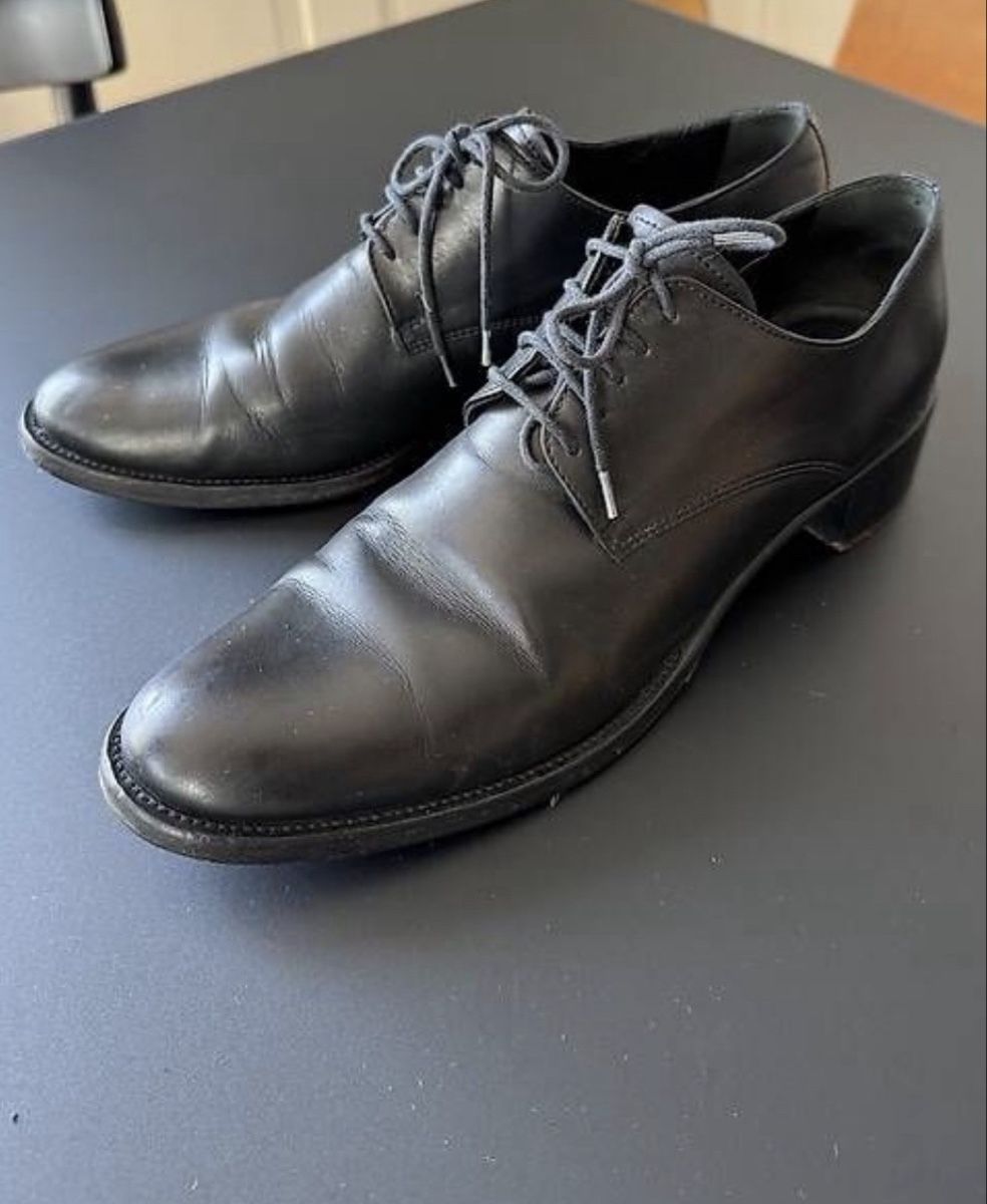 Prada Herrenschuhe: Prada schwarze Lederschuh – Gebraucht aus Zürich von Albis37