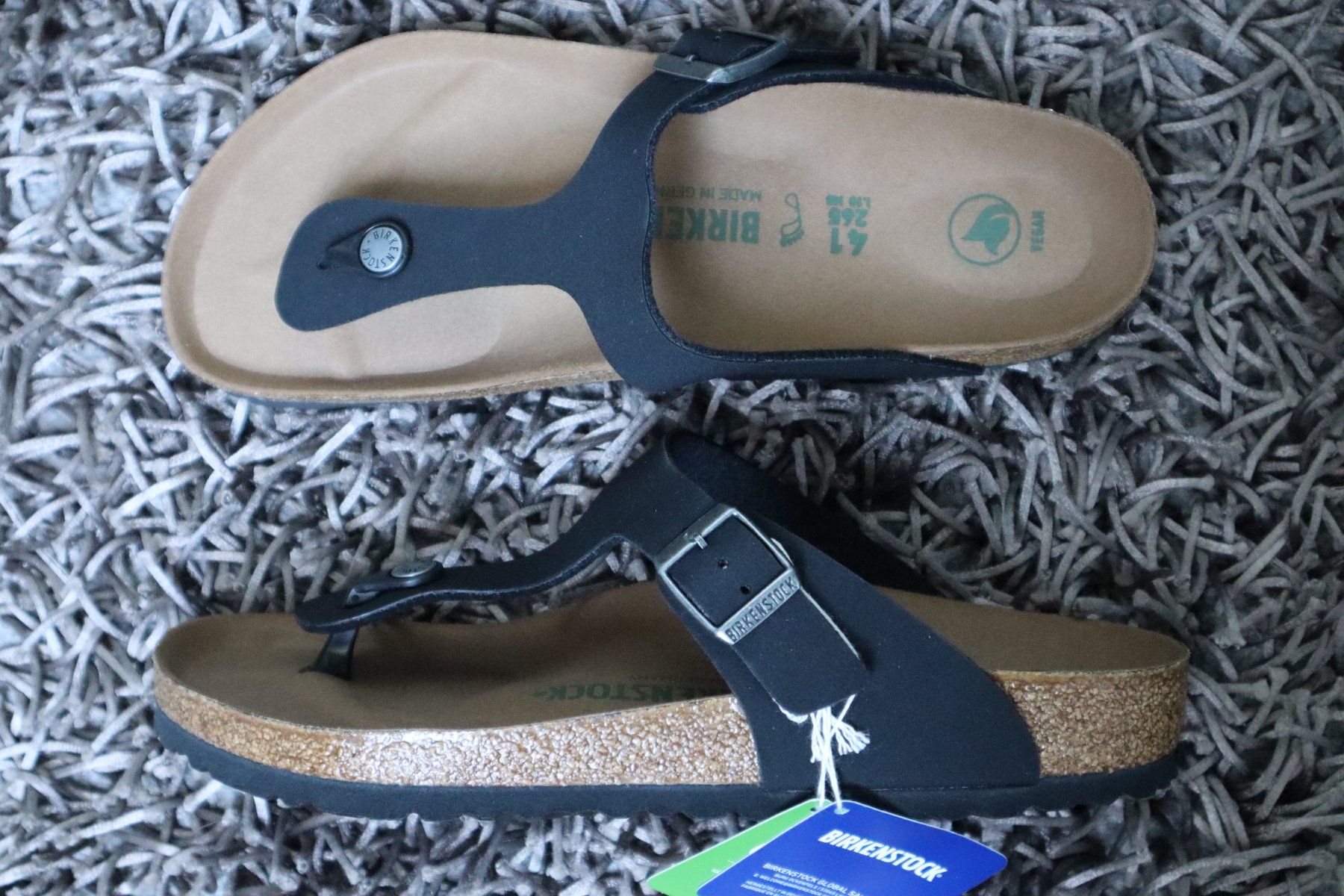 Birkenstock Herrenschuhe: Birkenstock, Gizeh, Gr. 41, schwarz, NEU – Neu und originalverpackt aus Wattwil von glueck 2