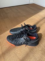 Nike Tiempo Fussballschuhe  Grösse 42.5  Schwarz/Orange