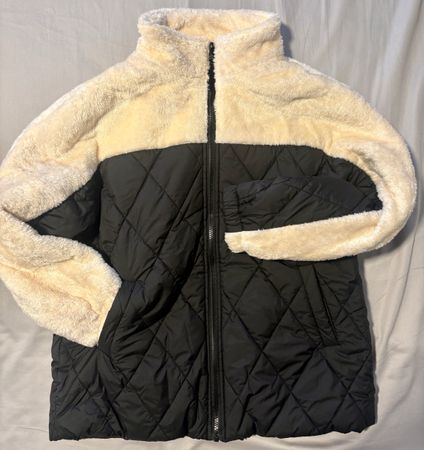 Damen Jacke Plüsch und Stepp schwarz weiss neuwertig