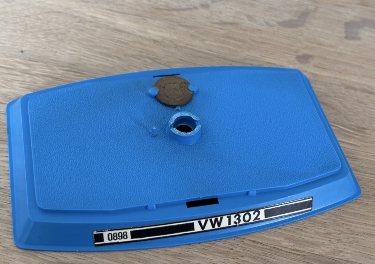 Volkswagen Modellini d'auto: 1 VW Käfer**Gama**1:43** – Usato da Volketswil venduto da Car6 7