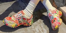 edle Damenschuhe mit Glitzer, rot, Gr. 40