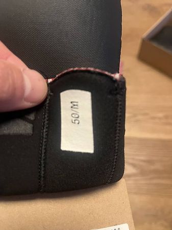 Neopren Schuhe 6/5mm 43-44, Handschuhe 3/4 Grösse M