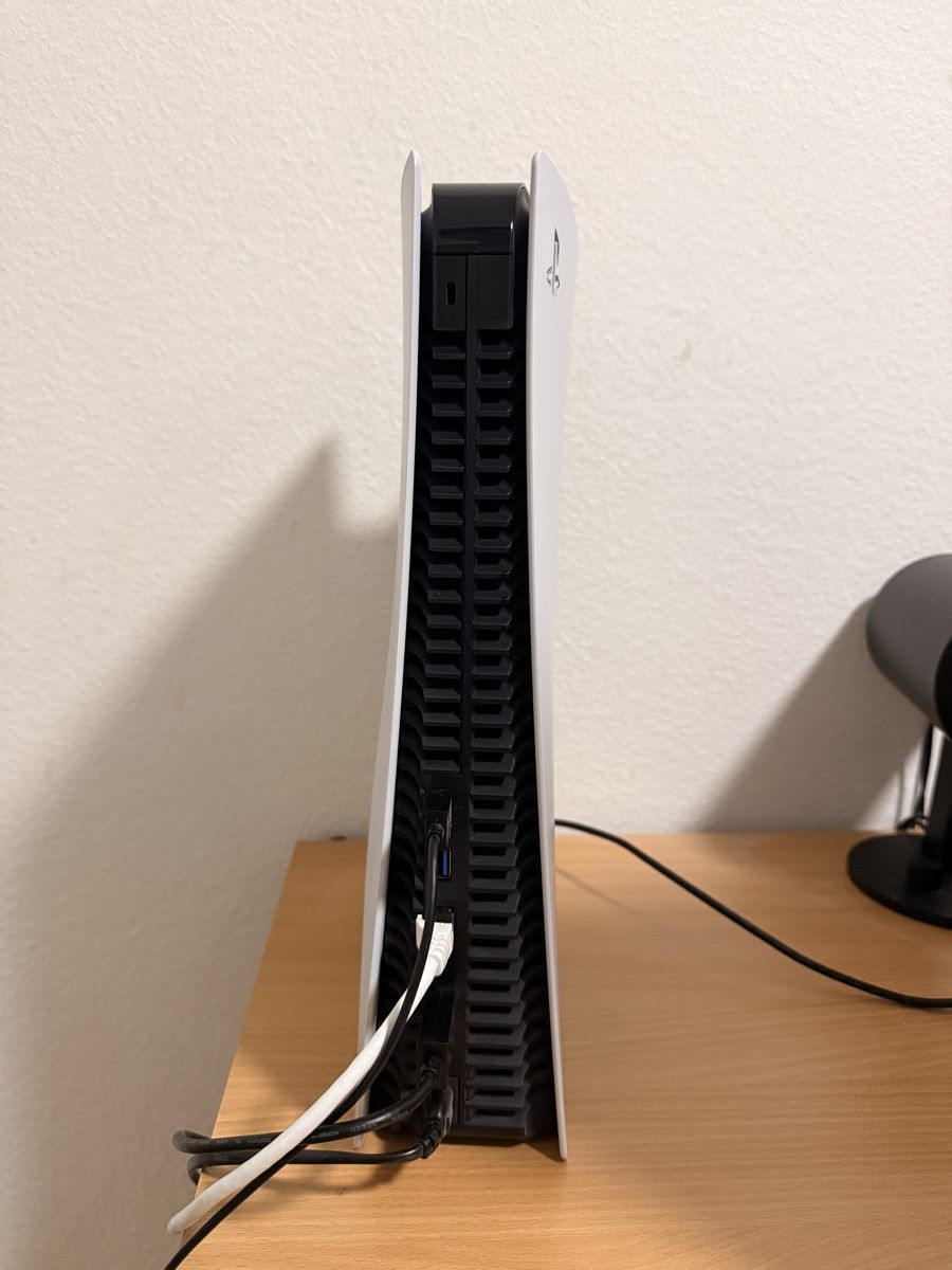 Sony Konsolen: Playstation 5 PS5 Disc Edition – Gebraucht aus Köniz von kaz_s2nn 3
