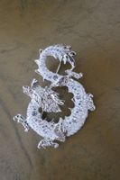 Brosche - Asiatischer Drachen mit Swarovski-Steinchen